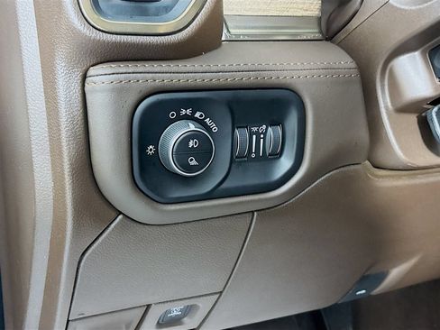 Used 2025 RAM 3500 Longhorn w/ Towing Technology Group AWD/4WD image 10