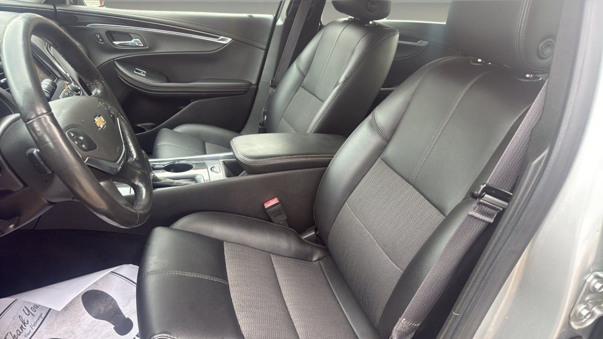 Used 2016 Chevrolet Impala LT FWD image 12