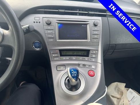 Used 2015 Toyota Prius Two image 5