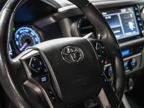 Certified 2023 Toyota Tacoma TRD Off-Road image 20