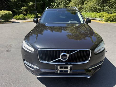 Used 2016 Volvo XC90 T6 Momentum w/ Momentum Plus Package AWD/4WD image 2