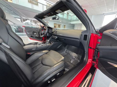 Used 2021 Audi R8 V10 w/ Premium Package image 20