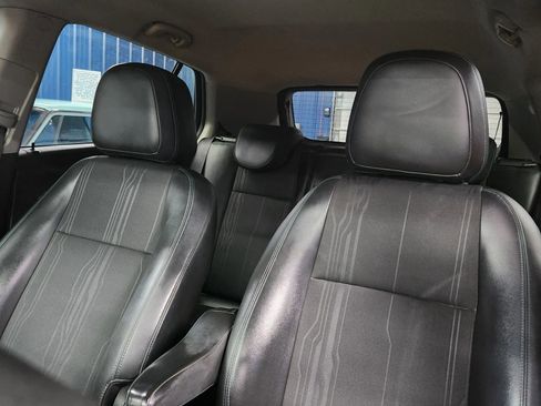 Used 2016 Chevrolet Trax LT w/ LT Convenience Package image 11