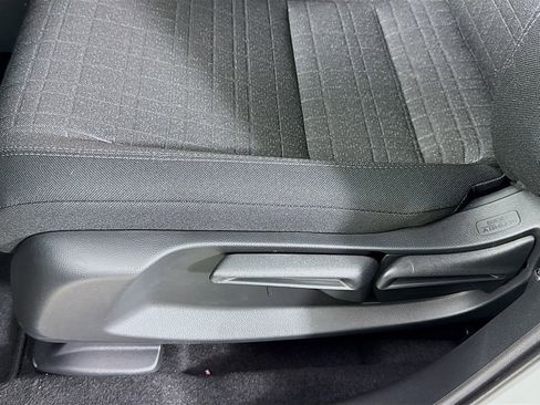 New 2026 Honda HR-V LX image 19