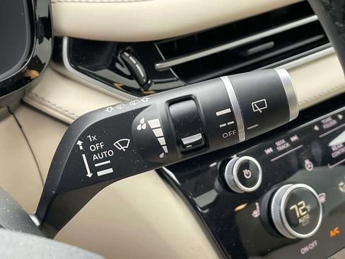 Used 2025 INFINITI QX60 Pure image 24