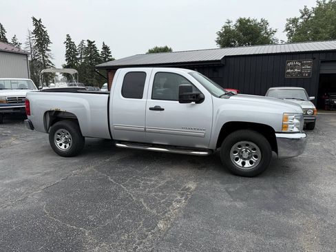 Used 2012 Chevrolet Silverado 1500 LS RWD image 2