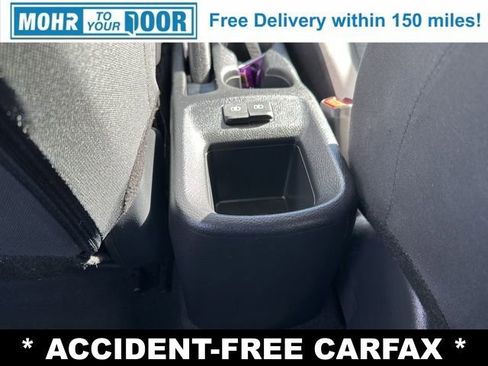 Used 2021 Nissan Versa SV image 31