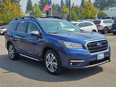 Used 2019 Subaru Ascent Touring w/ Popular Package #3 AWD/4WD image 3