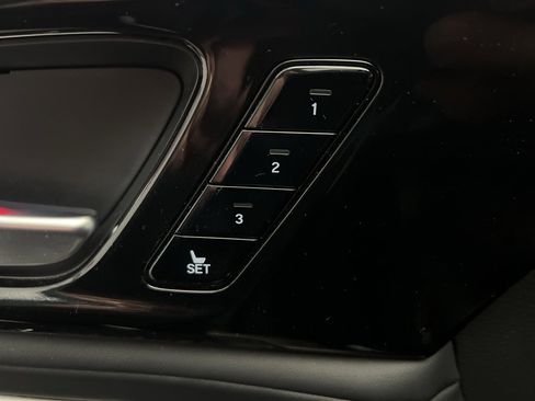 Used 2022 Acura MDX FWD w/ Technology Package image 13