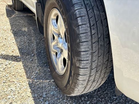 Used 2003 Toyota Highlander 2WD image 10
