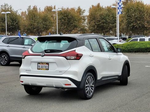 Used 2024 Nissan Kicks SR w/ SR Premium Package image 4