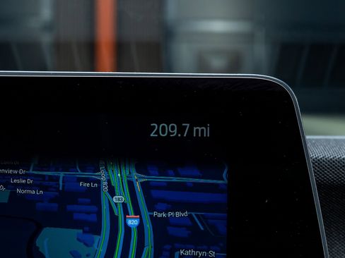 Used 2025 Ford Expedition Tremor image 21