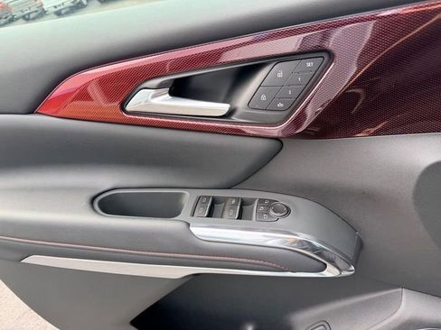 New 2026 Chevrolet Traverse RS image 24