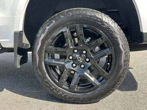 Certified 2025 Chevrolet Colorado Z71 w/ Technology Package AWD/4WD image 20