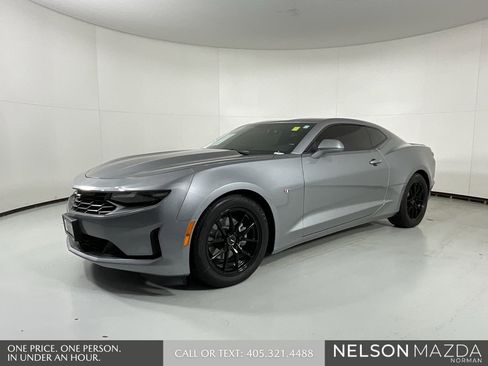Used 2024 Chevrolet Camaro LT image 4