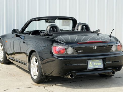 Used 2001 Honda S2000 image 32