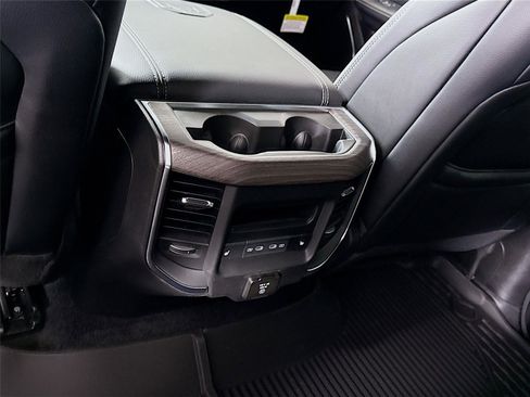 New 2026 RAM 1500 Laramie AWD/4WD image 19