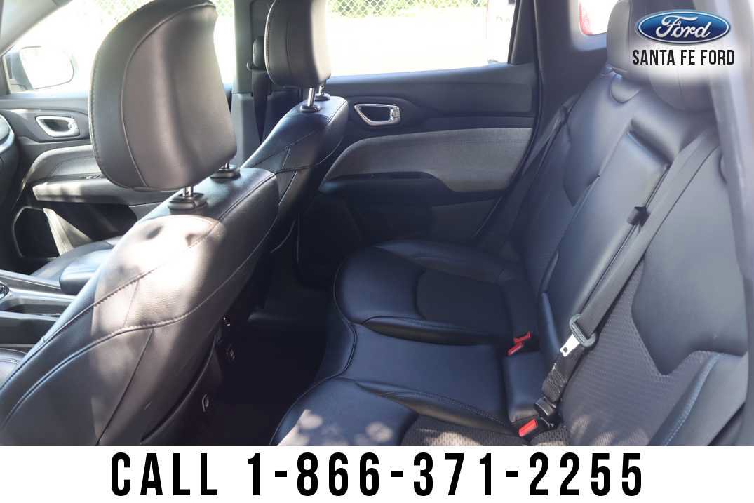 Used 2024 Jeep Compass Latitude w/ Altitude Special Edition AWD/4WD image 18