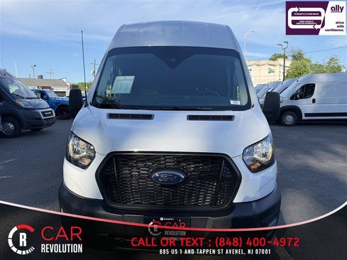 Used 2025 Ford Transit 250 148 High Roof AWD image 2