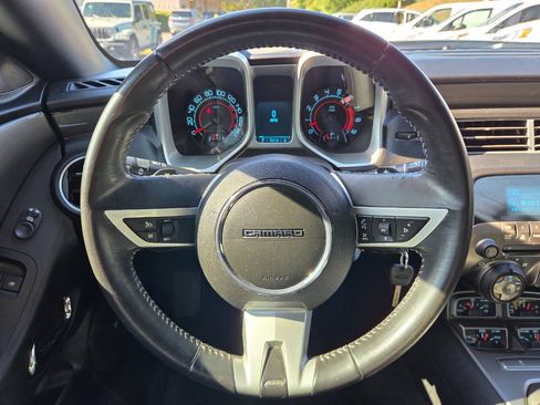 Used 2010 Chevrolet Camaro SS RWD image 11