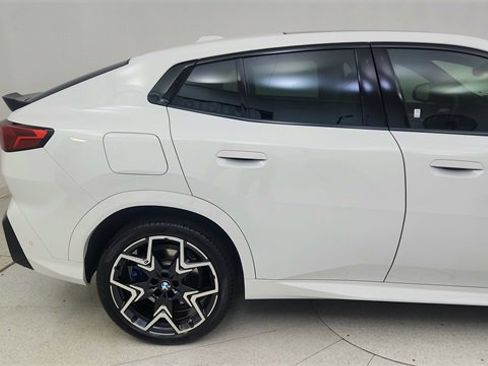 Used 2025 BMW X2 M35i image 7