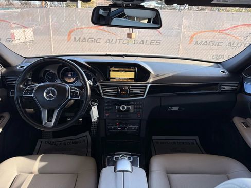 Used 2012 Mercedes-Benz E 350 4MATIC Sedan image 27