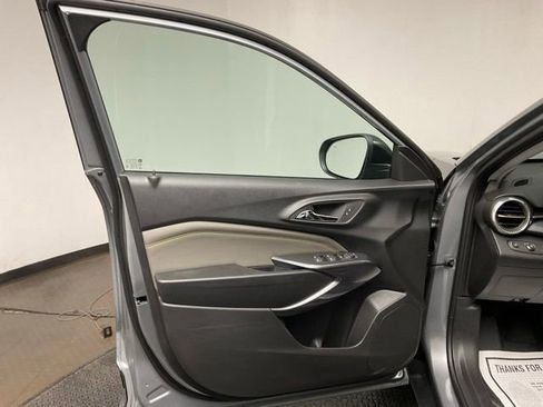 New 2026 Chevrolet Trax ACTIV w/ Sunroof Package FWD image 8