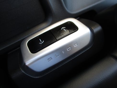 Used 2025 Ford Expedition Max Platinum AWD/4WD image 31