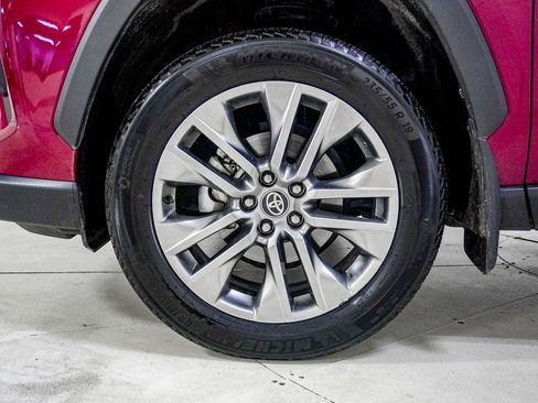 Used 2024 Toyota RAV4 XLE Premium image 16