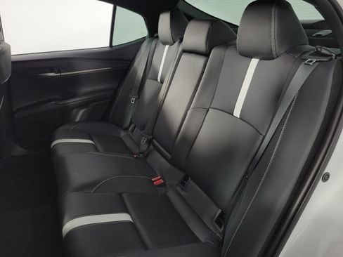 Used 2025 Toyota Camry SE FWD image 17