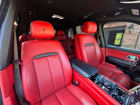 Used 2021 Rolls-Royce Cullinan image 38