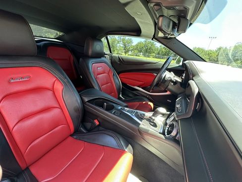 Used 2022 Chevrolet Camaro SS image 11
