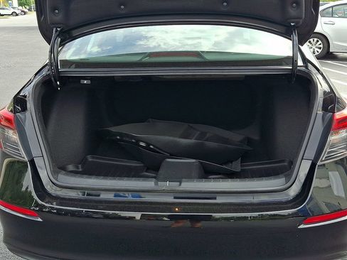 Used 2023 Honda Civic Sport image 28