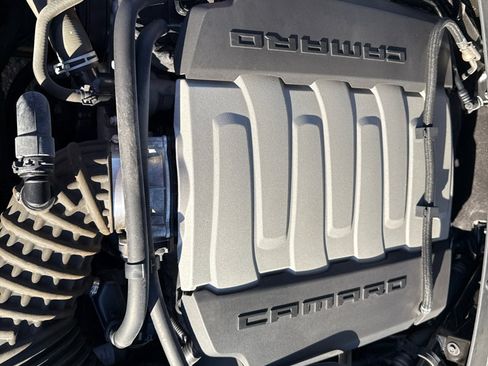 Used 2018 Chevrolet Camaro SS image 23