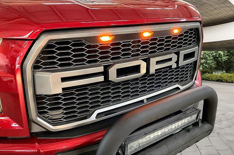 Used 2017 Ford F150 Lariat AWD/4WD image 23