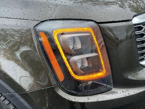 Used 2020 Kia Telluride SX image 29