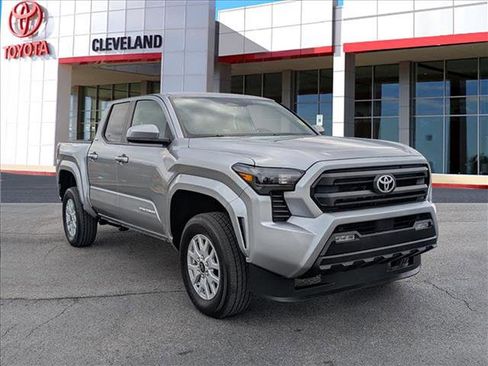 Used 2024 Toyota Tacoma SR5 image 2