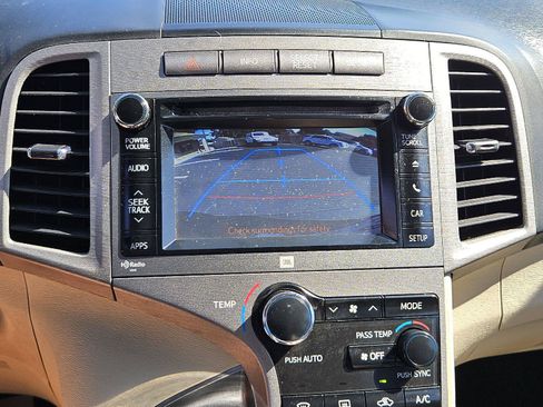 Used 2013 Toyota Venza XLE w/ XLE Premium Pkg FWD image 11