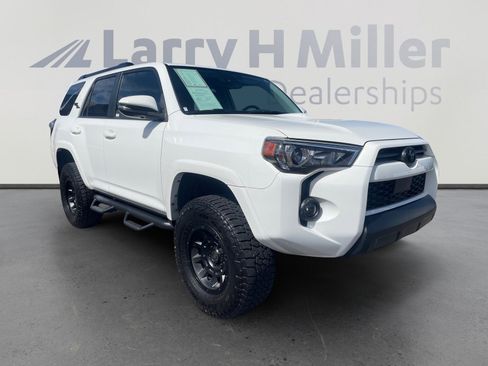Certified 2023 Toyota 4Runner TRD Off-Road Premium w/ Moonroof Package image 7