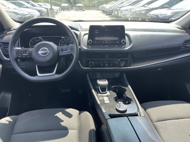 Used 2024 Nissan Rogue S AWD/4WD image 15