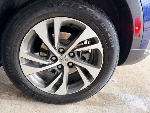 Used 2023 Buick Envision Essence FWD image 11