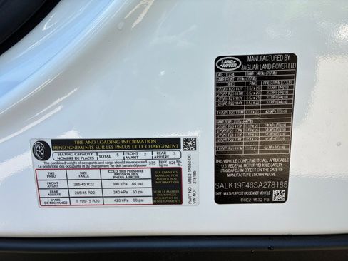 Certified 2025 Land Rover Range Rover Autobiography AWD/4WD image 35