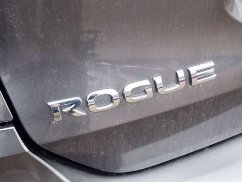 Used 2019 Nissan Rogue S AWD/4WD image 16