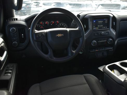 Used 2022 Chevrolet Silverado 1500 Custom image 18