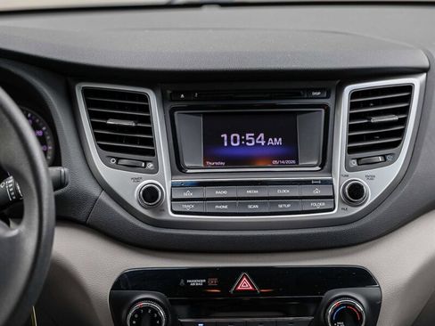 Used 2016 Hyundai Tucson SE w/ Option Group 02 FWD image 19