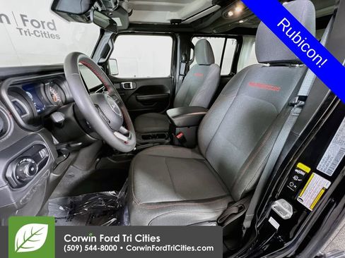 Used 2025 Jeep Wrangler Unlimited Rubicon AWD/4WD image 23