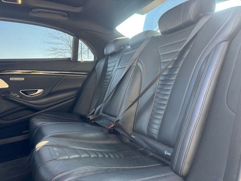 Used 2019 Mercedes-Benz S 560 4MATIC Sedan w/ AMG Line Exterior image 34