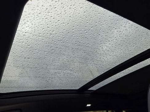 New 2026 Volkswagen Tiguan SE R-Line image 16