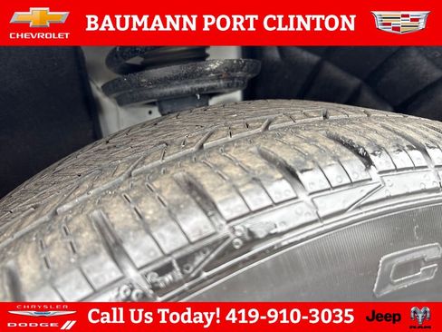 Used 2021 Chevrolet Traverse Premier w/ Redline Edition AWD/4WD image 29