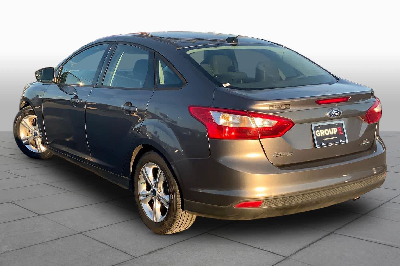 Used 2014 Ford Focus SE FWD image 11